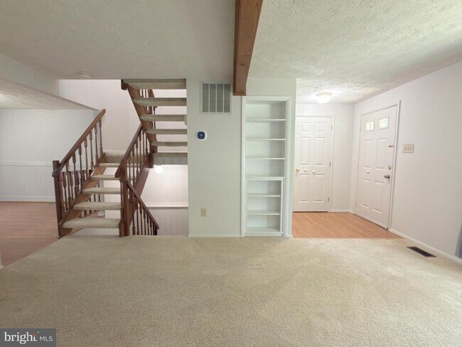 Building Photo - 5519 Inverness Woods Ct