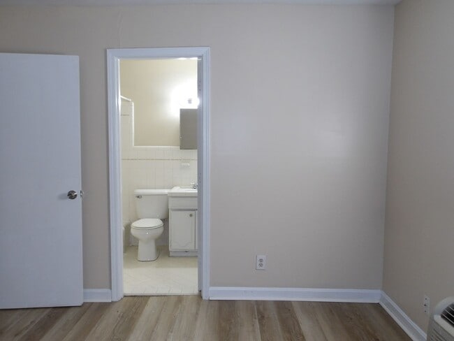 Building Photo - 4012 Southern Pkwy