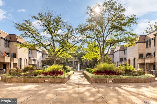 Building Photo - 1325 13th St NW