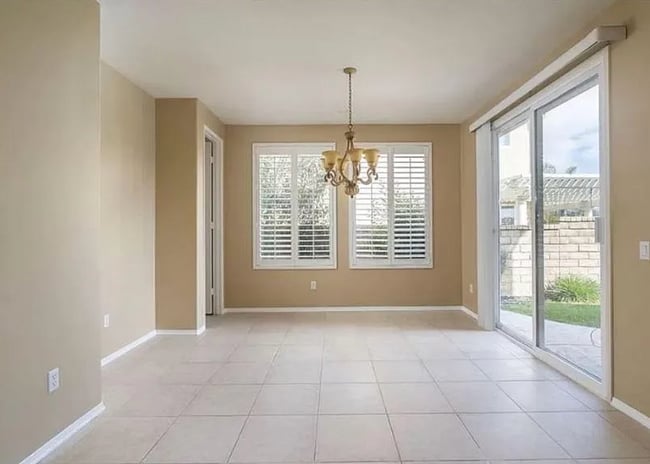 Building Photo - Spacious 4-Bedroom Pool Home in Saugus wit...
