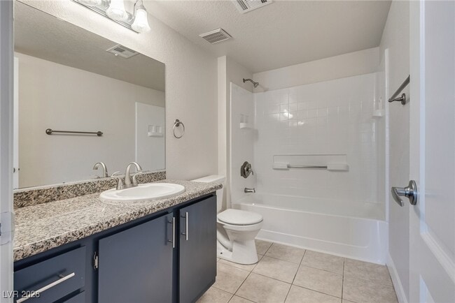 Building Photo - 5055 W Hacienda Ave