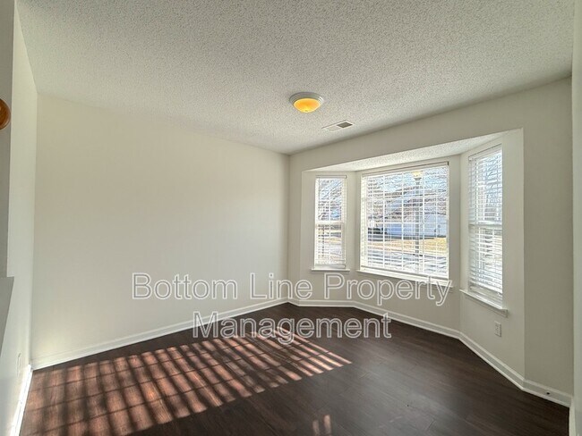 Building Photo - 8821 Cameron Spring Rd