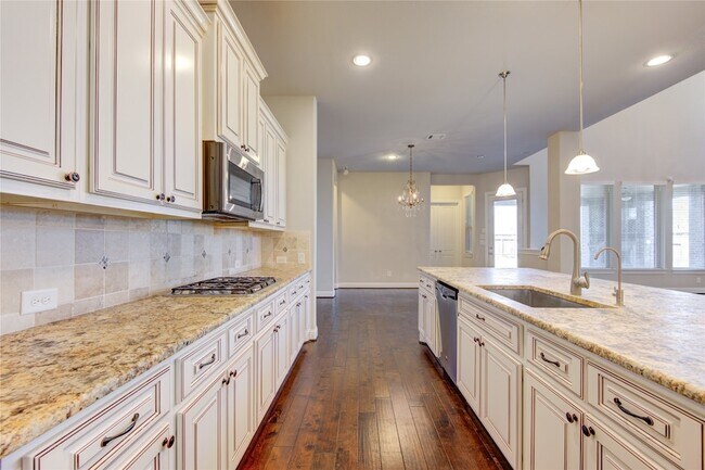 Building Photo - 20411 Fawn Rest Pl