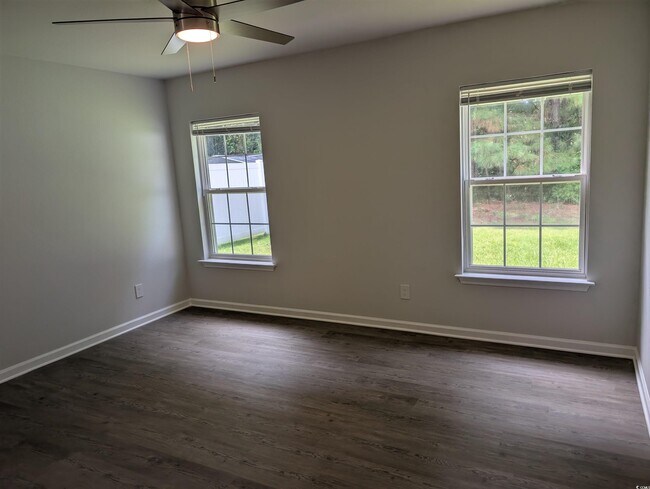 Building Photo - 148 Junco Cir