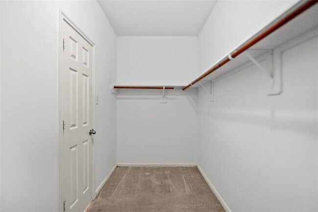 Building Photo - 12806 Pecan Shores Dr
