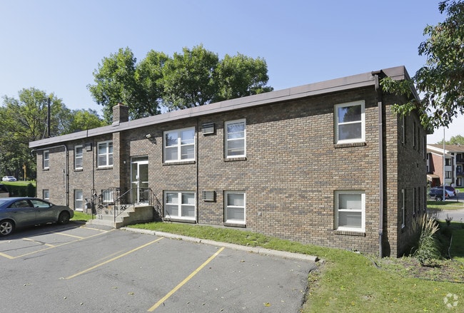 Building Photo - Victoria Englewood Apartments