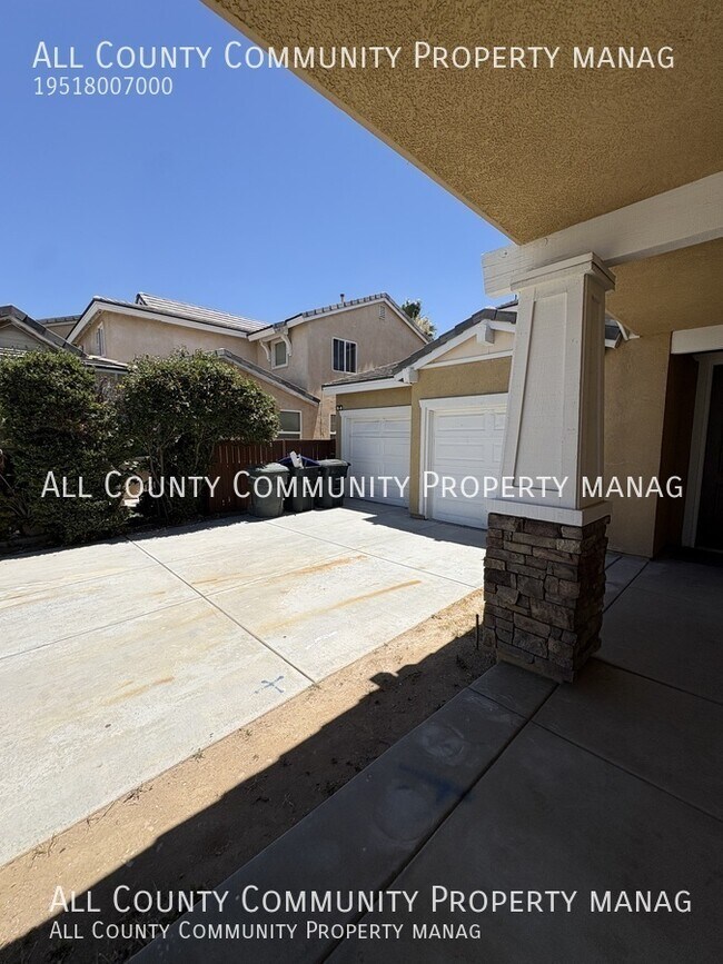 Building Photo - 3931 Palmetto Haven Ct
