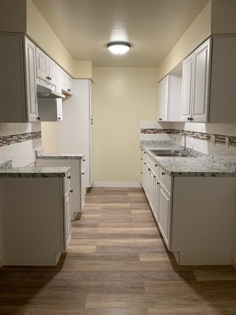 Kitchen - 2001 S Hacienda Blvd