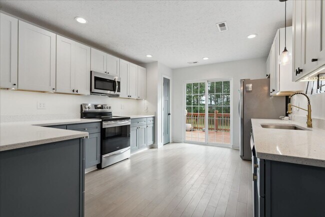 Building Photo - Poquoson