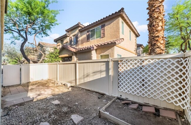 Building Photo - 1160 Blue Magenta Ave