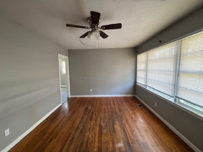 Building Photo - Home in Valdosta