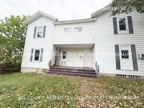 Building Photo - 499 S Detroit St