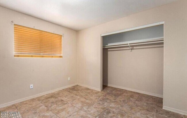 Building Photo - 7101 N 36th Ave