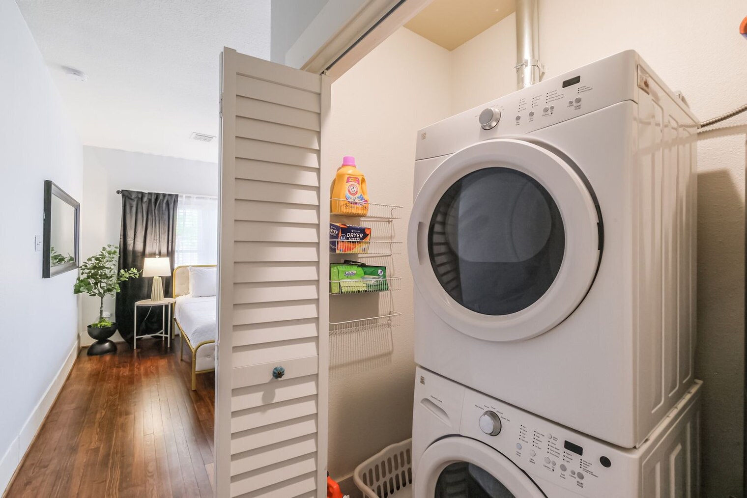 Building Photo - 207 Lindale St