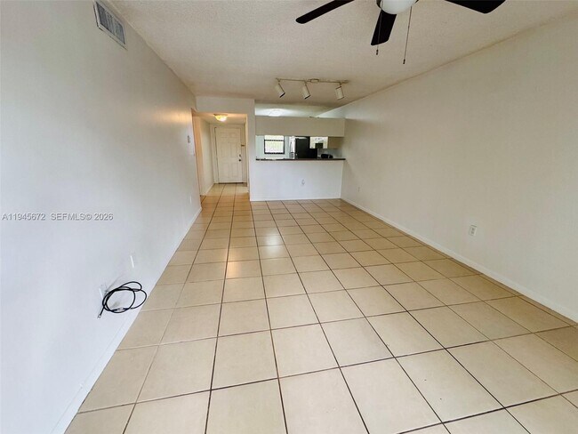 Building Photo - 9948 Nob Hill Ln