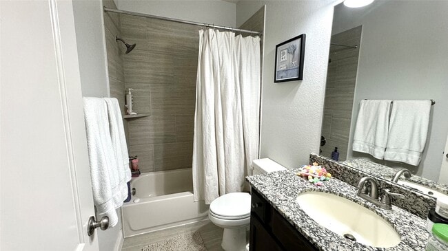 Building Photo - 27 Jonquil Pl