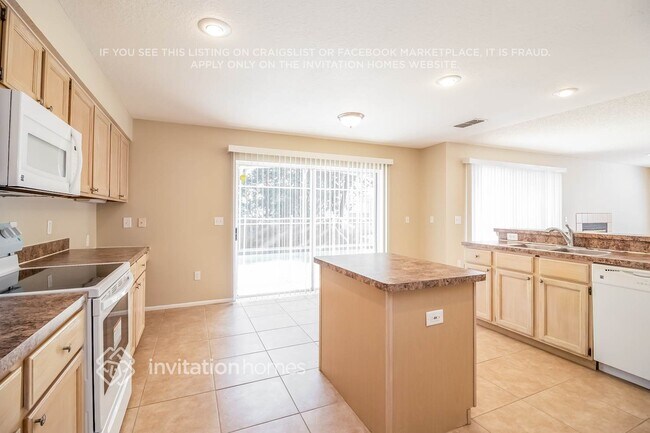 Building Photo - 13044 Bellerive Ln