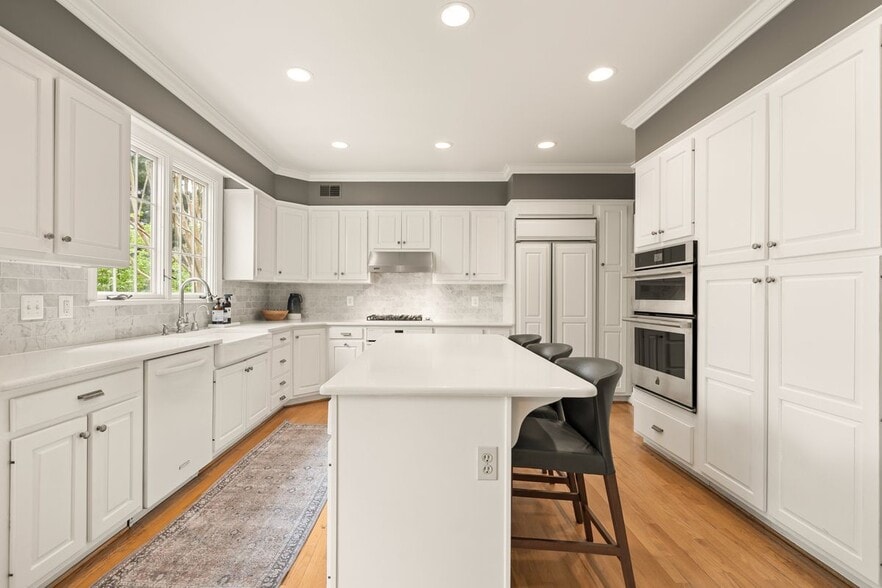 Building Photo - 2728 McKinley St NW