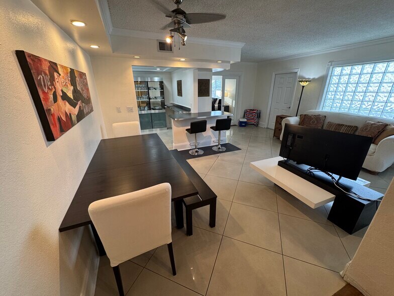 Building Photo - 112 S Federal Hwy