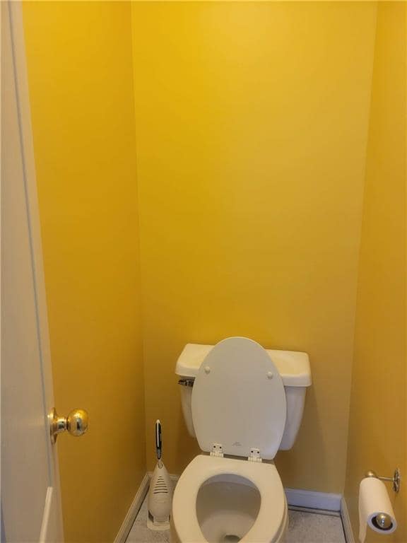 Building Photo - 5555 Holly Springs Dr