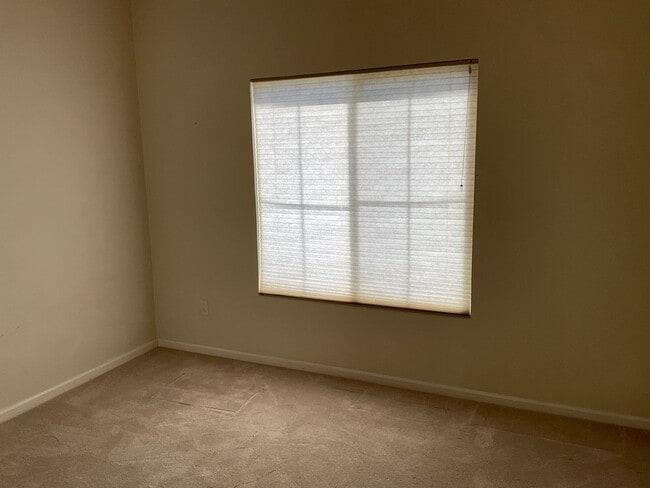 Building Photo - Gorgeous Summerset Duet in Gated 55+ Community