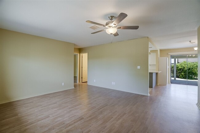 Building Photo - Home With 2 En-Suite Bedrooms in Prescott Valley