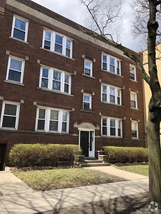 Building Photo - 6346 N Wayne Ave