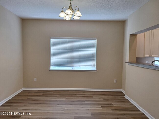 Building Photo - 7217 Deerfoot Cir