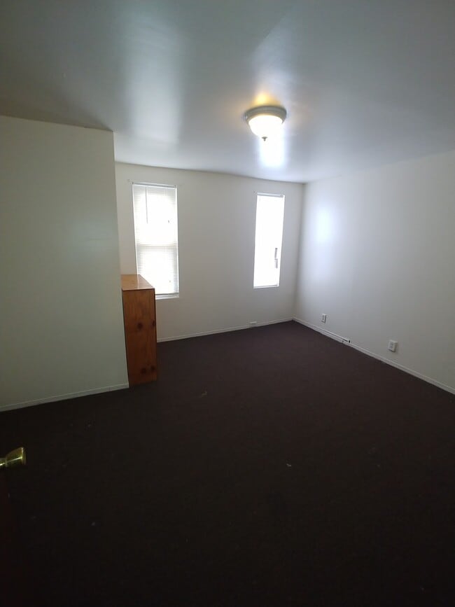 Building Photo - Olney Area-Great rental home