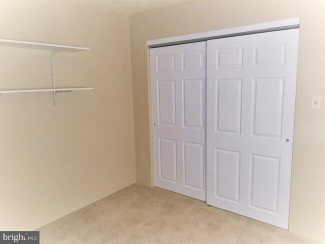 Building Photo - 1411 Forest Ln