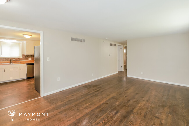 Building Photo - 3-Bedroom Home with Spacious Living Area