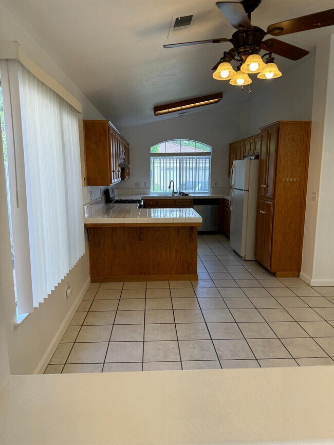 Building Photo - 3741 W Stuart Ave