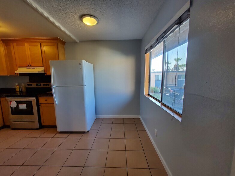 Building Photo - 2842 39th St