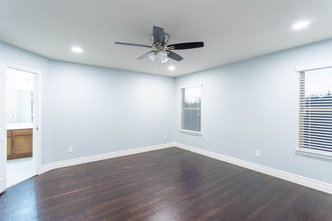 Building Photo - Located in the Trails at Riverstone community, this inviting 5-bedroom, 2-bathroom home offers a ...