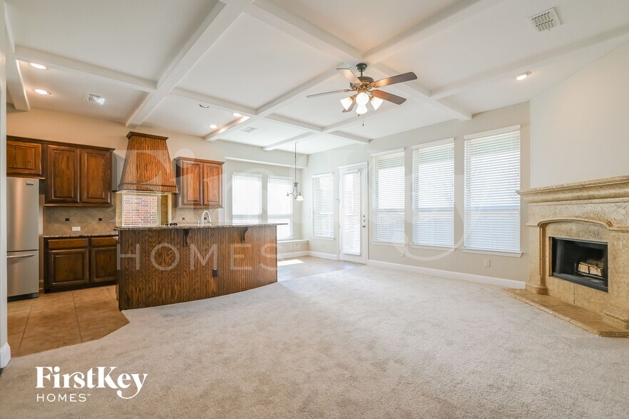 Building Photo - 1045 Dunhill Lane