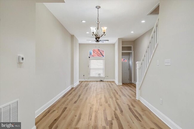 Building Photo - 705 N Milton Ave