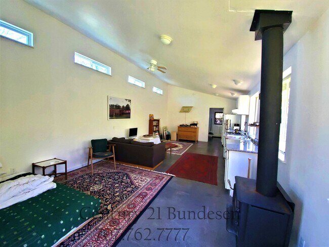 Building Photo - 4800 Muniz Ranch Rd