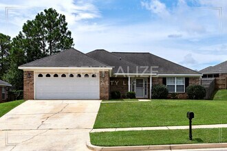 Building Photo - Stunning 4 Bed 2 Bath Home in West Mobile!