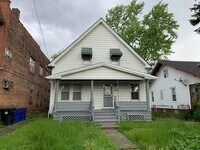 Building Photo - 3670 E 142nd St