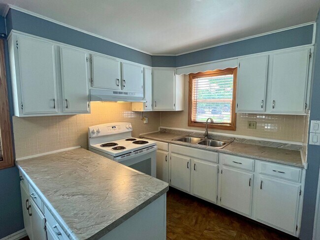 Building Photo - 3 Bed 1 Bath Single Family Home in Wausau