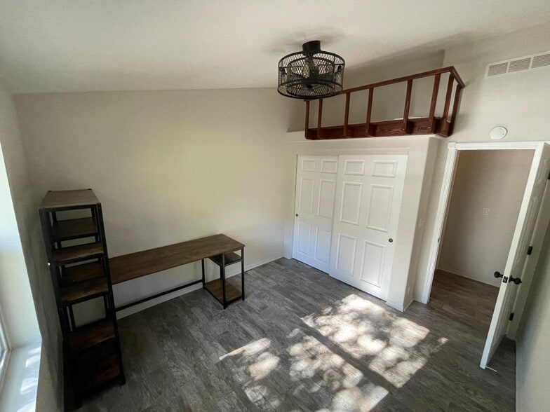 Building Photo - 148 Sherwood Dr