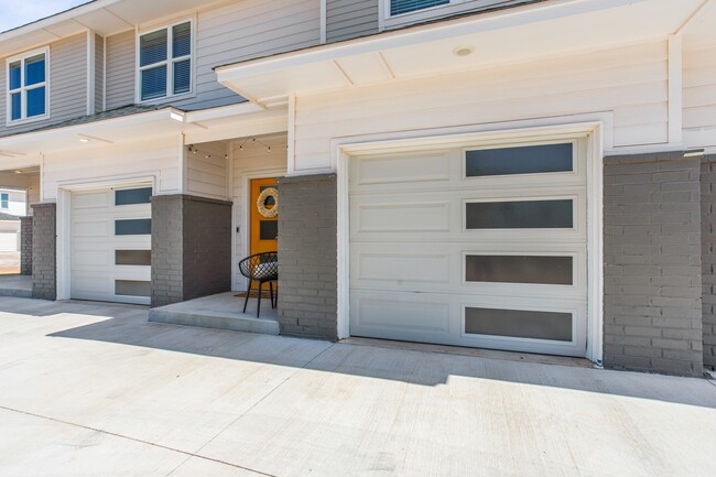 Building Photo - 2604 Cedar Tree Rd