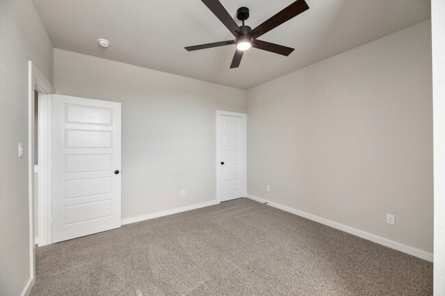 Building Photo - AVAILABLE NOW!  CUL-DE-SAC TRIPLEX LOT LOCATED ON 1-ACRE IN MIDLOTHIAN, TX!