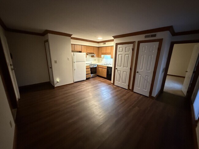 Building Photo - 3517-301 Ivy Commons Drive
