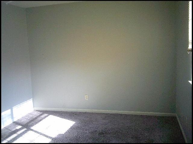 Building Photo - 1805 Sanford Dr