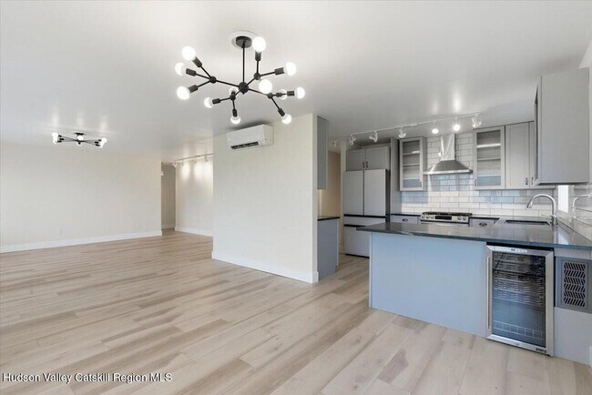 Building Photo - 5265 NY-9G
