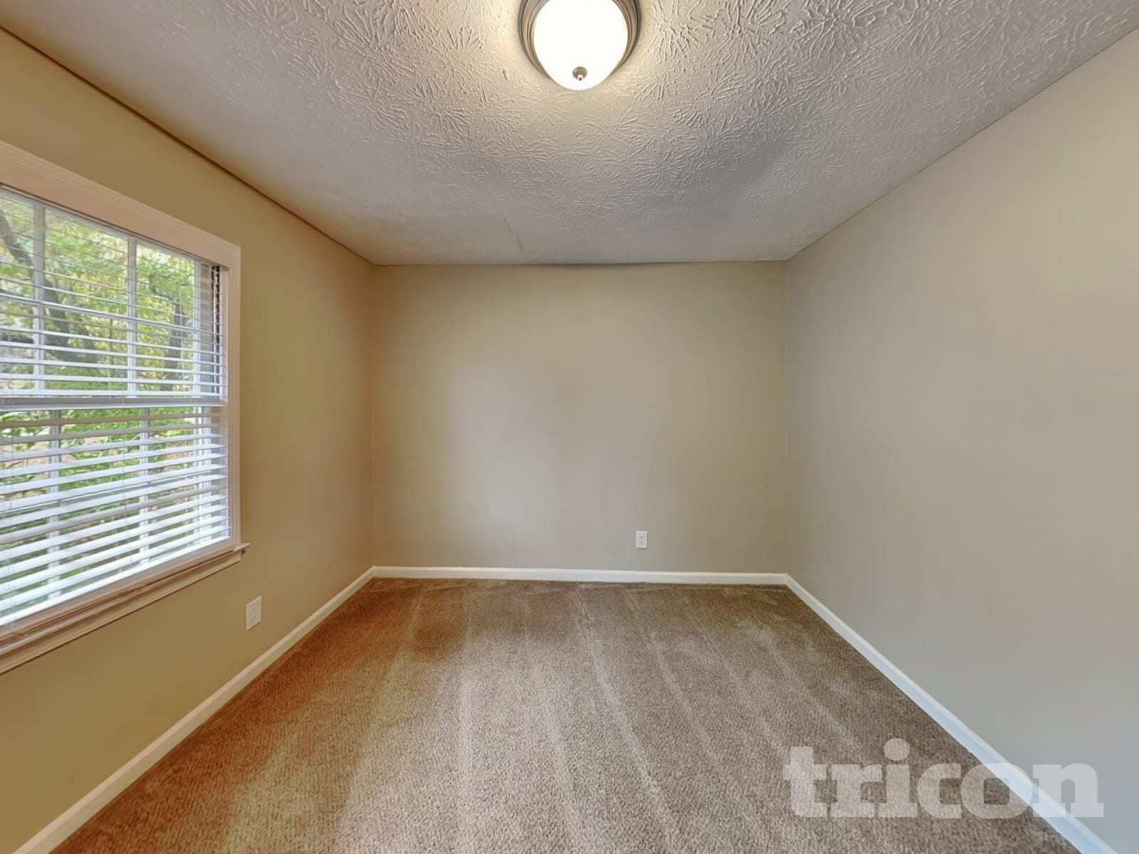 Building Photo - 145 Victoria Station