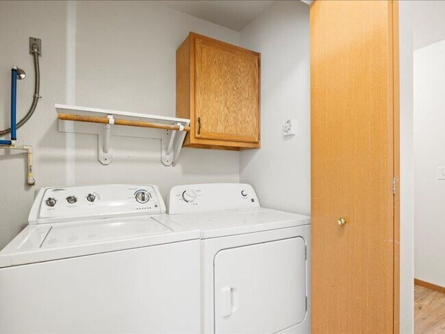 Building Photo - 6305 Chapel Hill Blvd