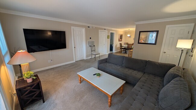 Building Photo - 3523 Ivy Commons Dr