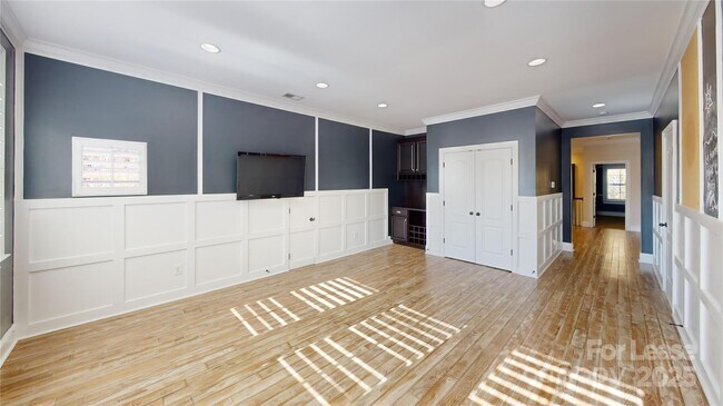 Building Photo - 11052 Preservation Park Dr